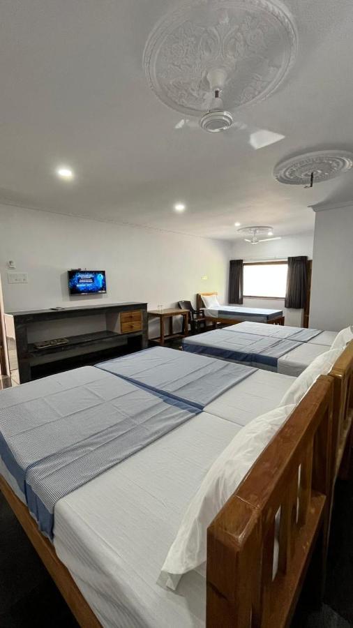 Anand Beach Guesthouse By Moonrocks Mahabalipuram Exterior photo