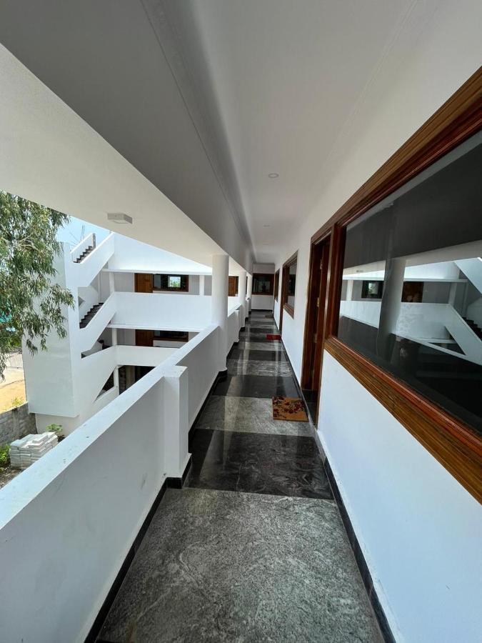 Anand Beach Guesthouse By Moonrocks Mahabalipuram Exterior photo