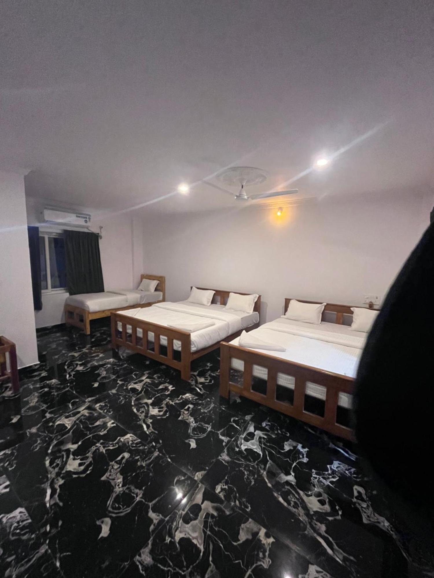 Anand Beach Guesthouse By Moonrocks Mahabalipuram Exterior photo