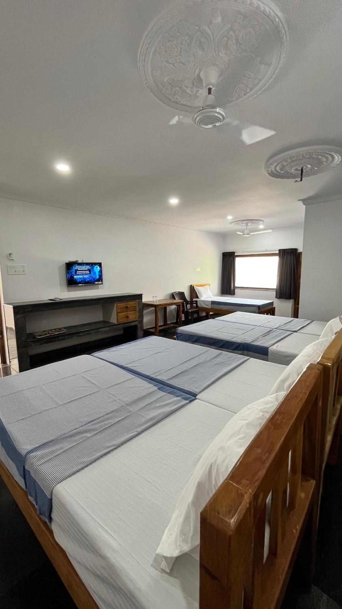 Anand Beach Guesthouse By Moonrocks Mahabalipuram Exterior photo